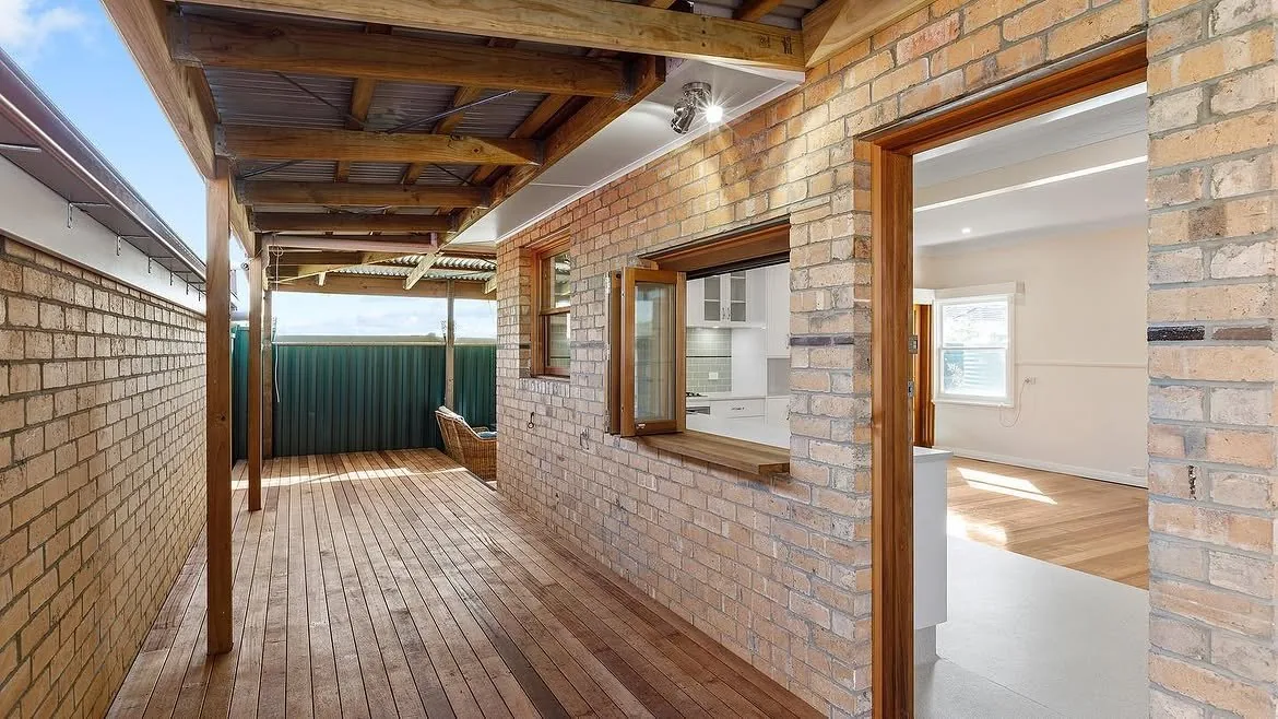 Outdoor alfresco and decking, Pitman